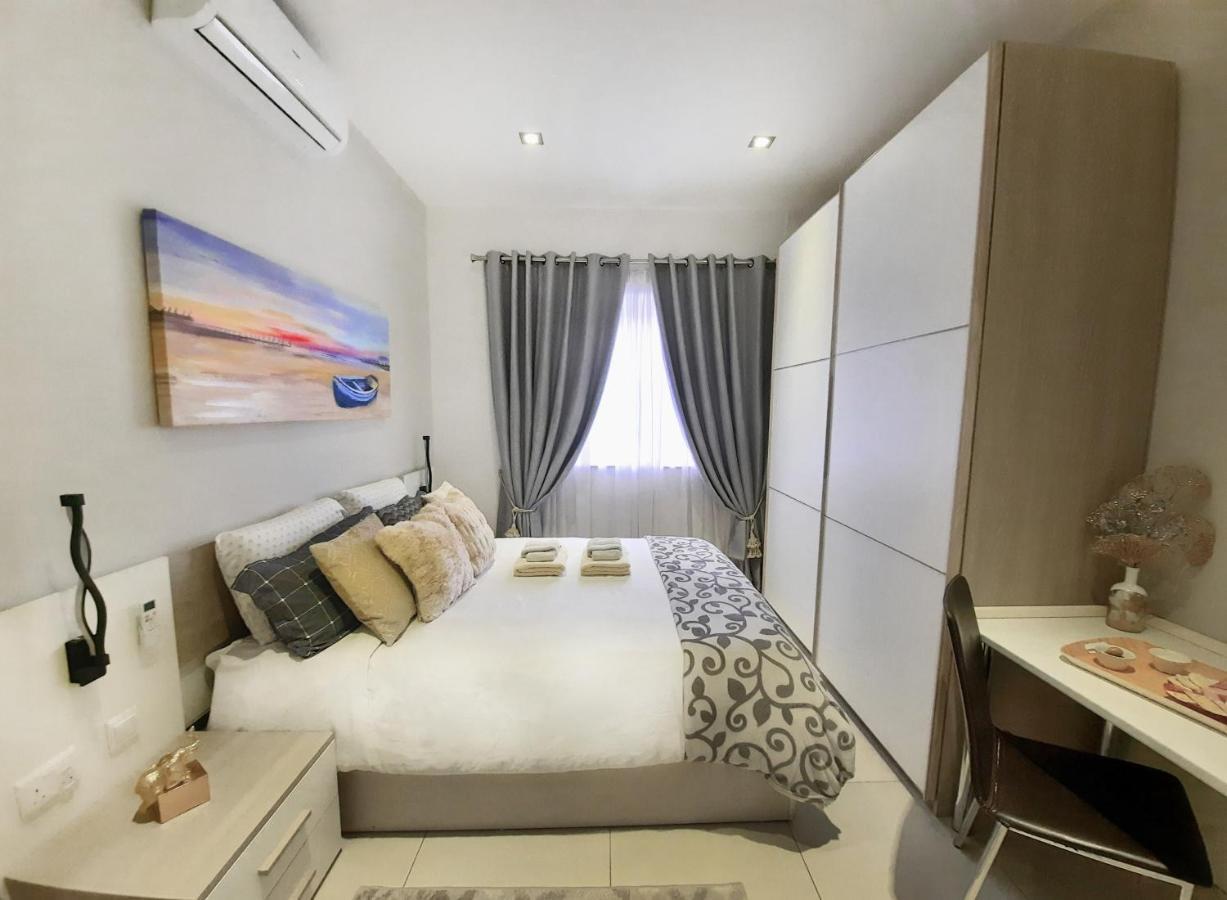 Cozy Rooms - Great Bus Connections - Free Parking Моста Экстерьер фото