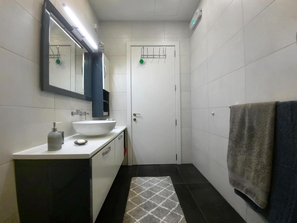 Cozy Rooms - Great Bus Connections - Free Parking Моста Экстерьер фото