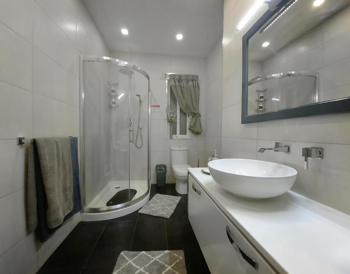Cozy Rooms - Great Bus Connections - Free Parking Моста Экстерьер фото
