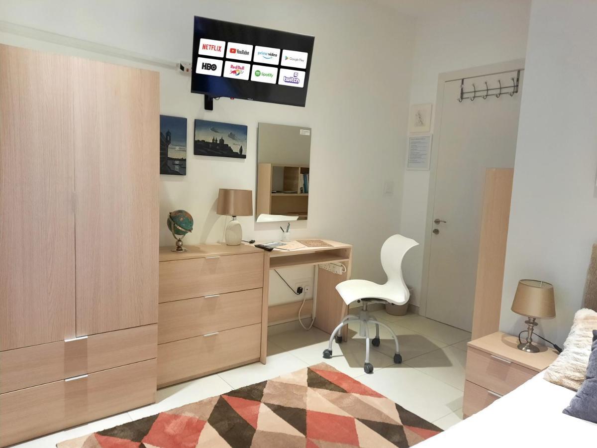 Cozy Rooms - Great Bus Connections - Free Parking Моста Экстерьер фото